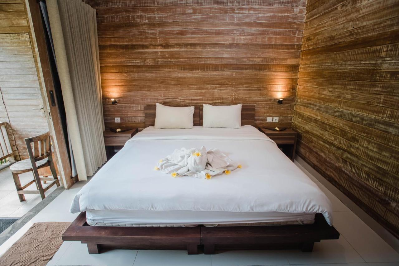 Acala Hostel & Reef Bar Toyapakeh Zewnętrze zdjęcie