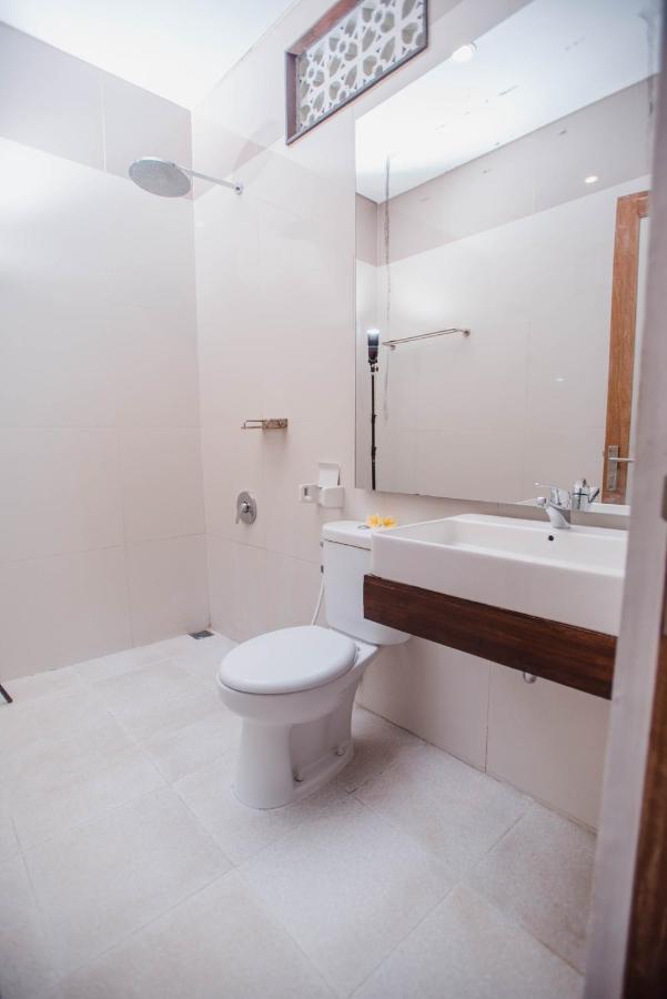 Acala Hostel & Reef Bar Toyapakeh Zewnętrze zdjęcie