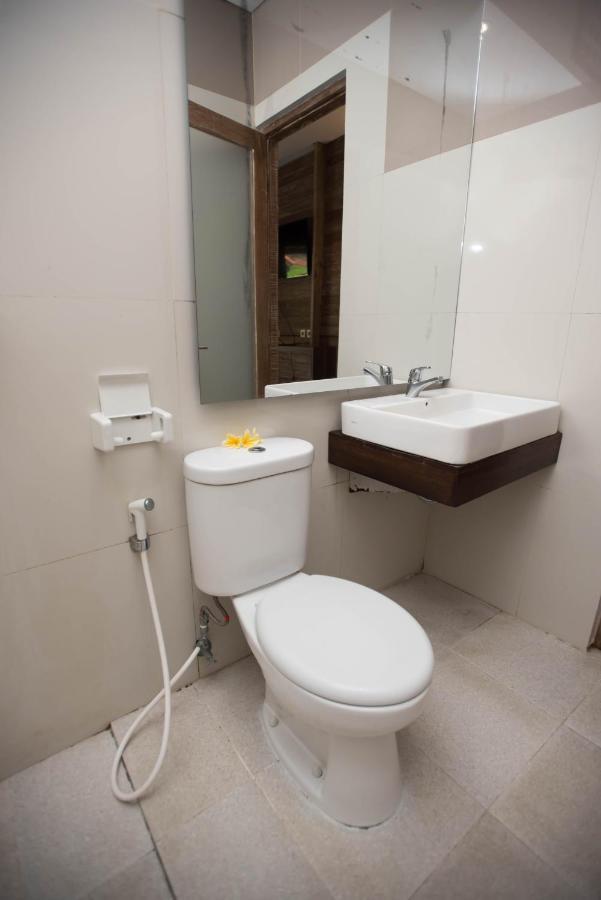 Acala Hostel & Reef Bar Toyapakeh Zewnętrze zdjęcie
